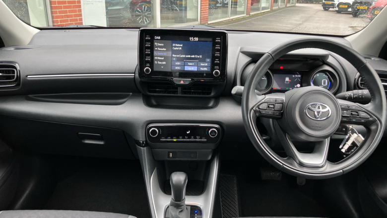 Toyota Yaris 1.5 Hybrid Design 5dr CVT Hybrid Hatchback